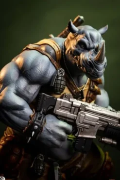 Teenage Mutant Ninja Turtles Legends Estatua 1/3 Rocksteady 69 cm