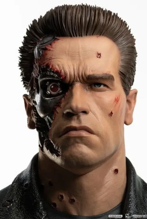 Terminator 2 Replik 1/1 T-800 Model 101 Battle Damaged Art Mask 47 cm