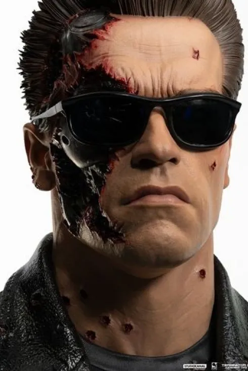 Terminator 2 Replik 1/1 T-800 Model 101 Battle Damaged Art Mask 47 cm