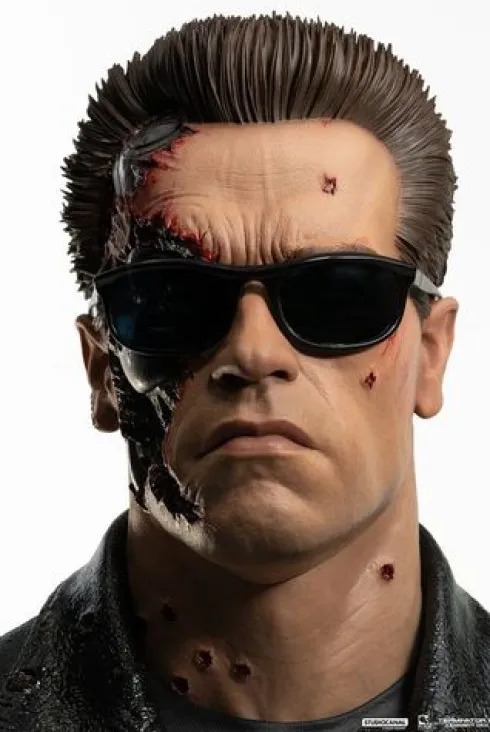 Terminator 2 Replik 1/1 T-800 Model 101 Battle Damaged Art Mask 47 cm