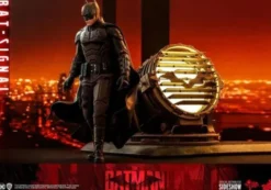 The Batman Movie Masterpiece Replica 1/6 Bat-Signal 23 cm