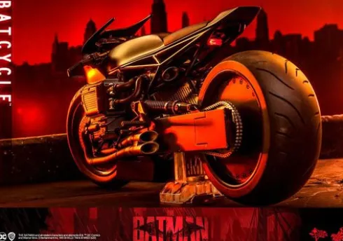The Batman Vehículo Movie Masterpiece 1/6 Batcycle 42 cm