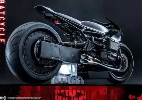 The Batman Vehículo Movie Masterpiece 1/6 Batcycle 42 cm
