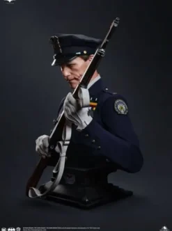 The Dark Knight Busto 1/1 The Joker (Police Uniform) 87 cm