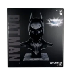 The Dark Knight DC Direct Réplica 1/1 Máscara de Batman 54 cm