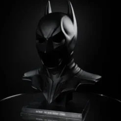 The Dark Knight DC Direct Réplica 1/1 Máscara de Batman 54 cm