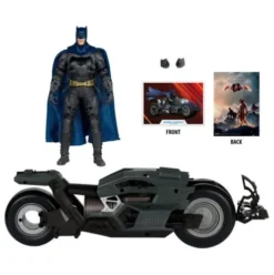 The Flash DC Multiverse Vehículo Batcycle with Batman