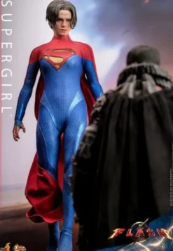 The Flash Figura Movie Masterpiece 1/6 Supergirl 28 cm