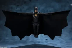 The Flash Figura S.H. Figuarts Batman 15 cm