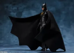 The Flash Figura S.H. Figuarts Batman 15 cm