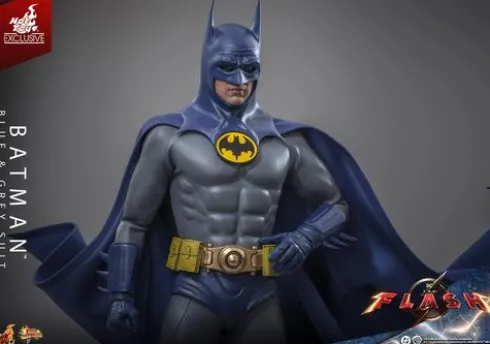 The Flash Movie Masterpiece Action Figure 1/6 Batman (Blue & Grey Suit) Limited Edition Hot Toys Exclusive 30 cm