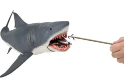 Tiburón Figura 12″ Head to Tail The Game of Jaws 50th Anniversary 38 cm