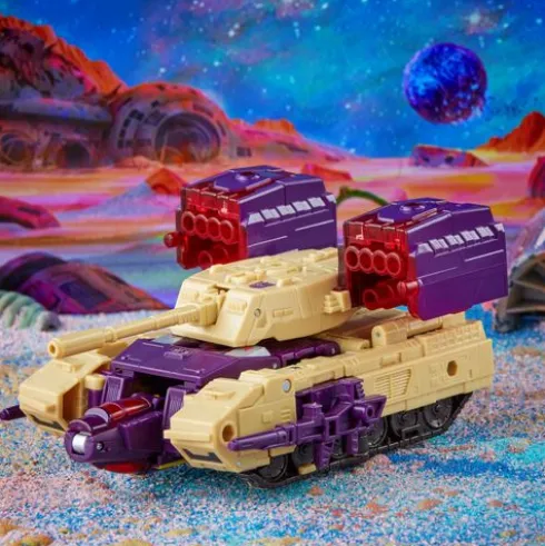 Transformers Generations Legacy Series Leader Blitzwing