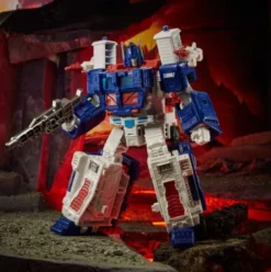Transformers Generations War for Cybertron: Kingdom Leader WFC-K20 Ultra Magnus