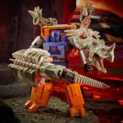 Transformers Generations War for Cybertron: Kingdom Deluxe WFC-K16 Huffer
