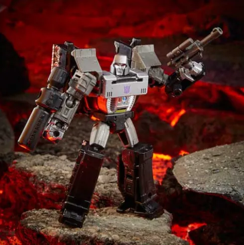 Transformers Generations War for Cybertron: Kingdom Core Class WFC-K13 Megatron