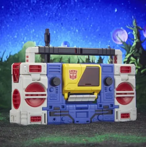 Transformers Legacy Evolution Twincast and Autobot Rewind
