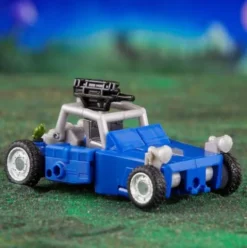 Transformers Legacy Evolution Beachcomber & Paradise Parakeet