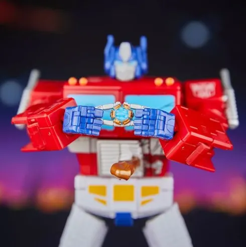 Transformers Studio Series MTMTE Collection The Transformers: The Movie Leader Class Optimus Prime