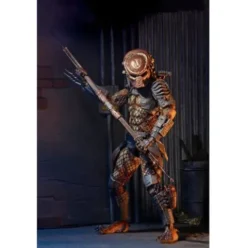 Ultimate City Hunter Predator Figura 18 cm
