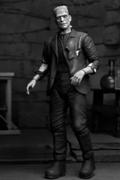 Universal Monsters Figura Ultimate Frankenstein’s Monster (Bride of Frankenstein) (B&W) 18 cm