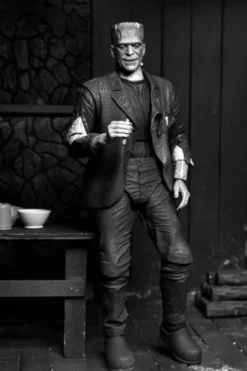 Universal Monsters Figura Ultimate Frankenstein’s Monster (Bride of Frankenstein) (B&W) 18 cm
