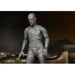 Universal Monsters Figura Ultimate The Mummy (Black & White) 18 cm