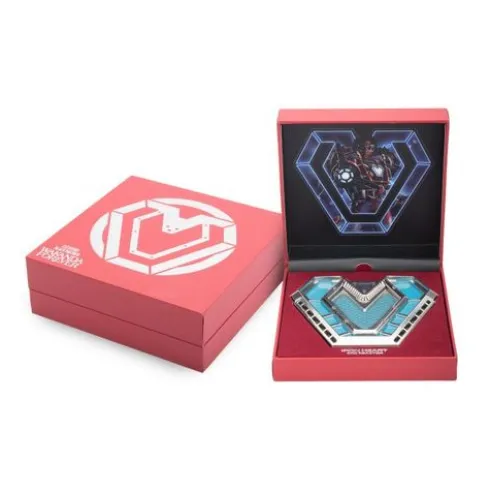 Wakanda Forever Iron Heart Arc Reactor Réplica que brilla en la oscuridad Pin magnético