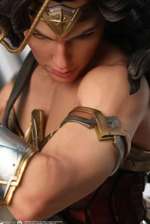Wonder Woman Comic Estatua 1/4 Wonder Woman Early Bird Version 47 cm